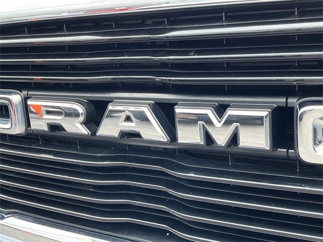 2020 RAM 3500 Big Horn Crew Cab 4x4 8' Box